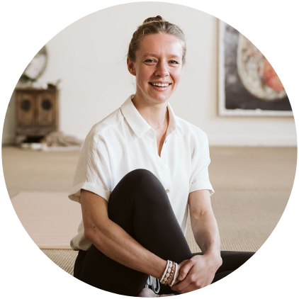 Yogadocent<br>(RYT 200)<br>Ondersteunend docent <br>Yogaplace Academy